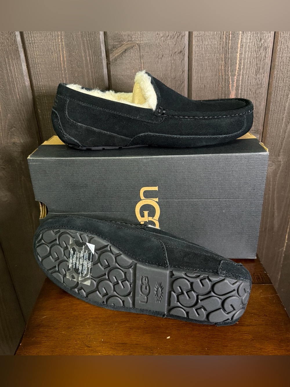 UGG Mens Ascot Slipper Black Sz 9 #1101110 Authentic New In Box NEW NWT